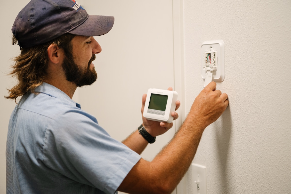 12 reasons why your thermostat is blank how to fix it